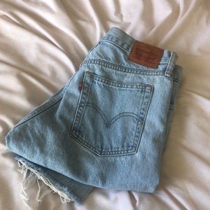 Levi’s wedge fit light blue ropes jeans